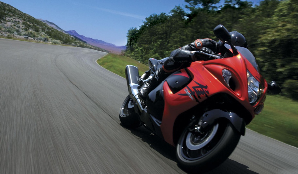 Невероятный мотоцикл Suzuki  GSX 1300 R