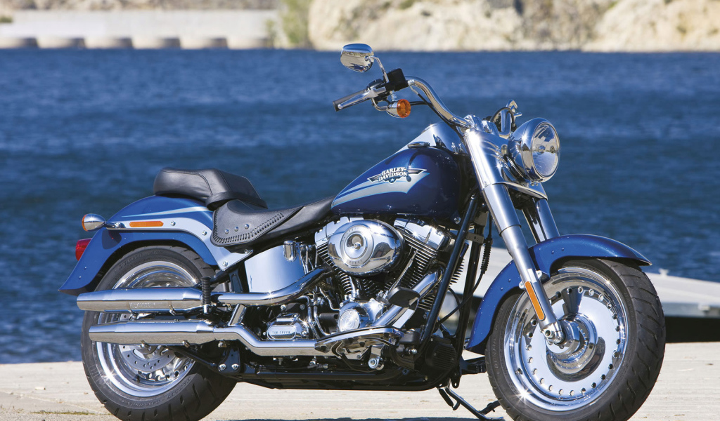 Мотоцикл модели Harley-Davidson Fat Boy