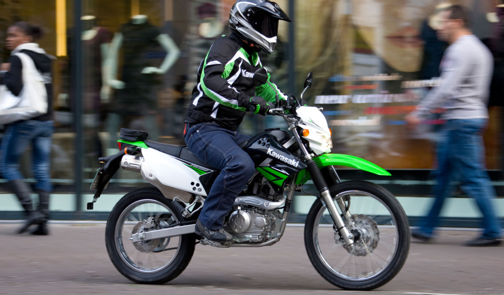 Новый мотоцикл Kawasaki KLX 125