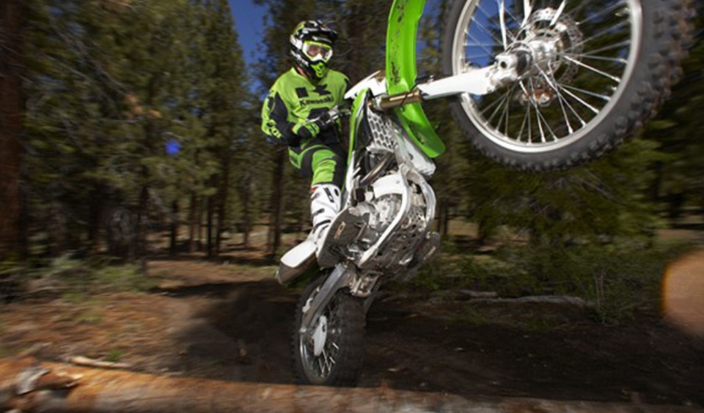 Новый мотоцикл Kawasaki KLX 450 R