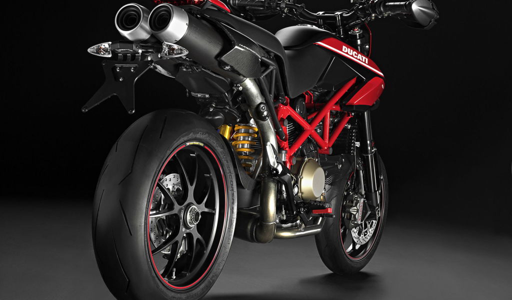 Новый мотоцикл Ducati Hypermotard