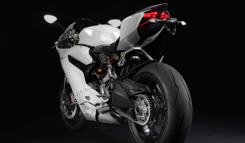 Новый мотоцикл Ducati Superbike 1199 Panigale