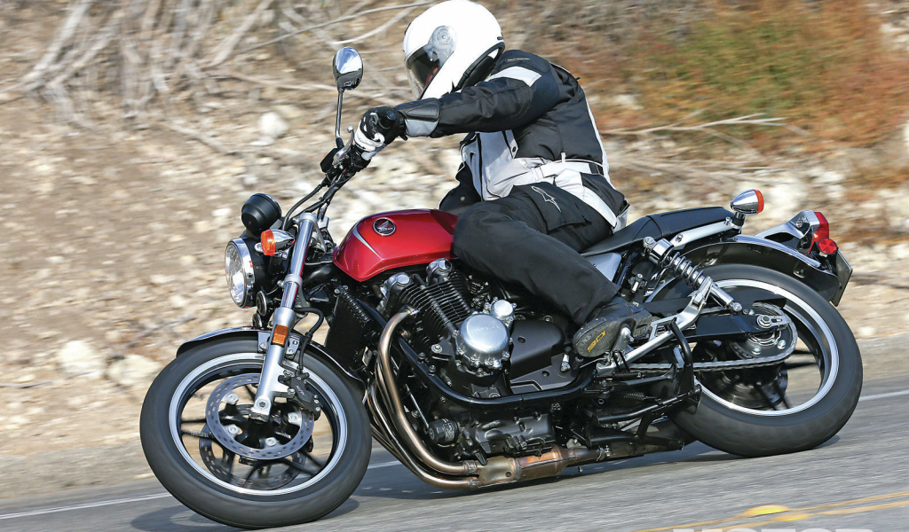 Новый мотоцикл Honda CB 1100