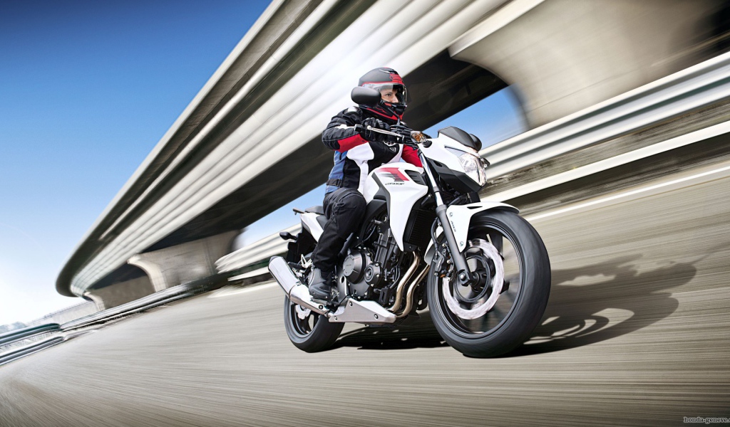 Мотоцикл модели Новый мотоцикл Honda CB 500 F