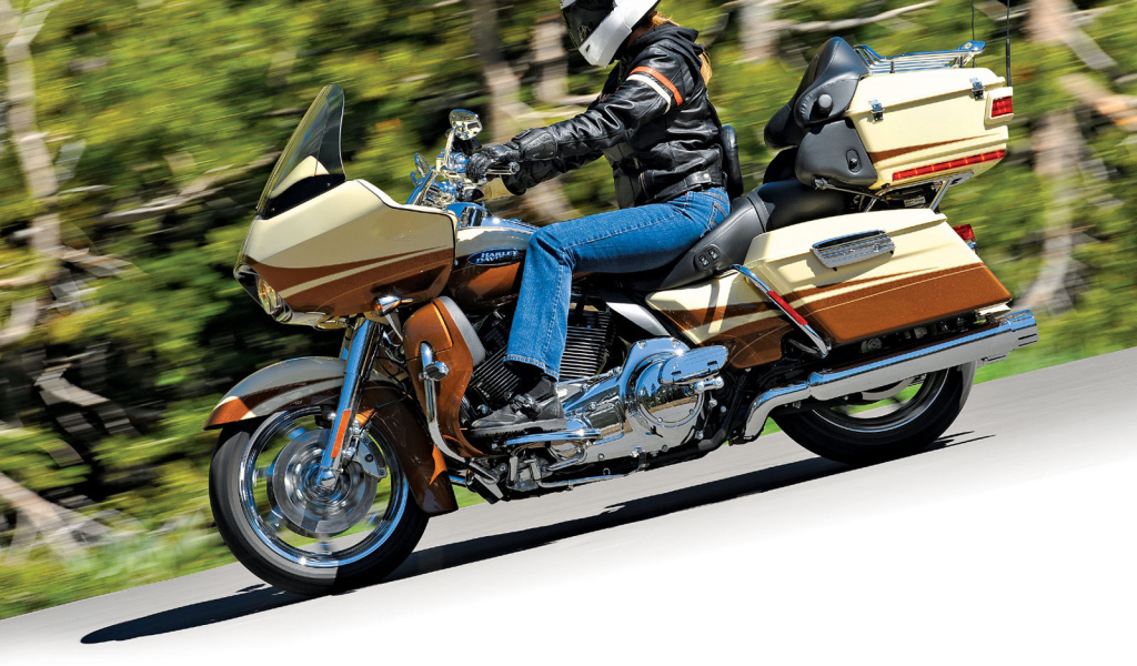 Новый мотоцикл Harley-Davidson CVO Road Glide Custom