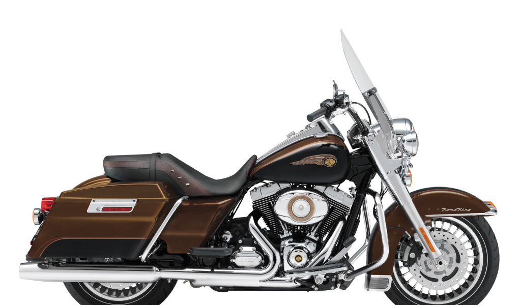 Новый мотоцикл Harley-Davidson Road King Anniversary Edition
