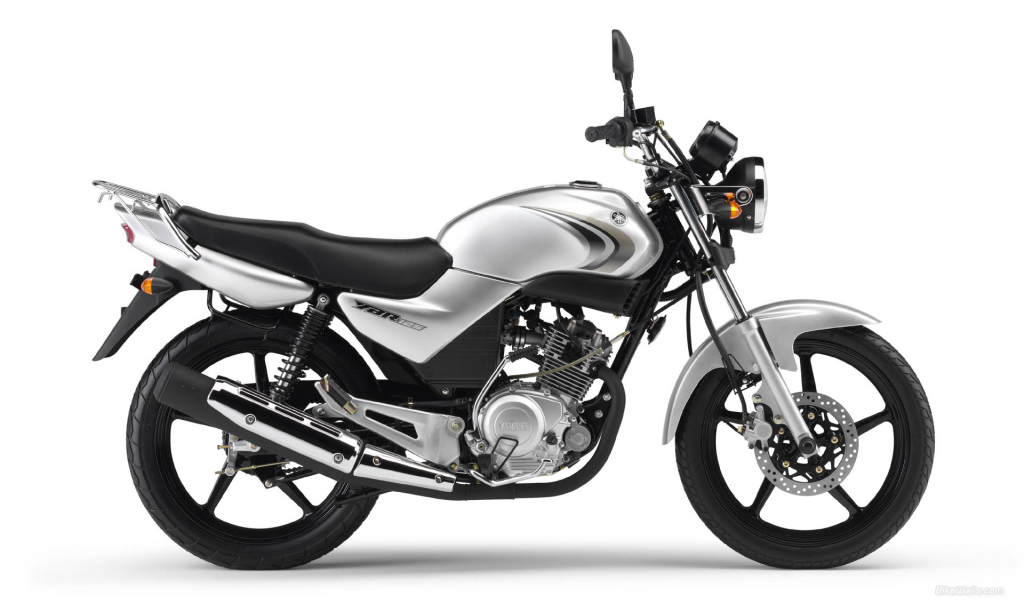 Новый надежный мотоцикл Suzuki Boulevard S 40