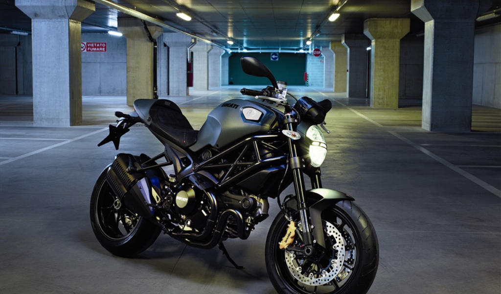 Новый надежный мотоцикл Ducati Monster Diesel