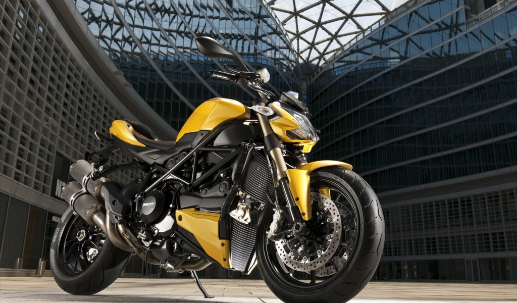 Новый надежный мотоцикл Ducati Streetfighter 848