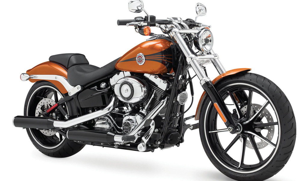 Новый надежный мотоцикл Harley-Davidson Softail Breakout