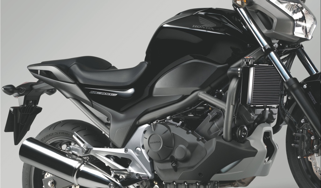 Новый надежный мотоцикл Honda NC 700 S