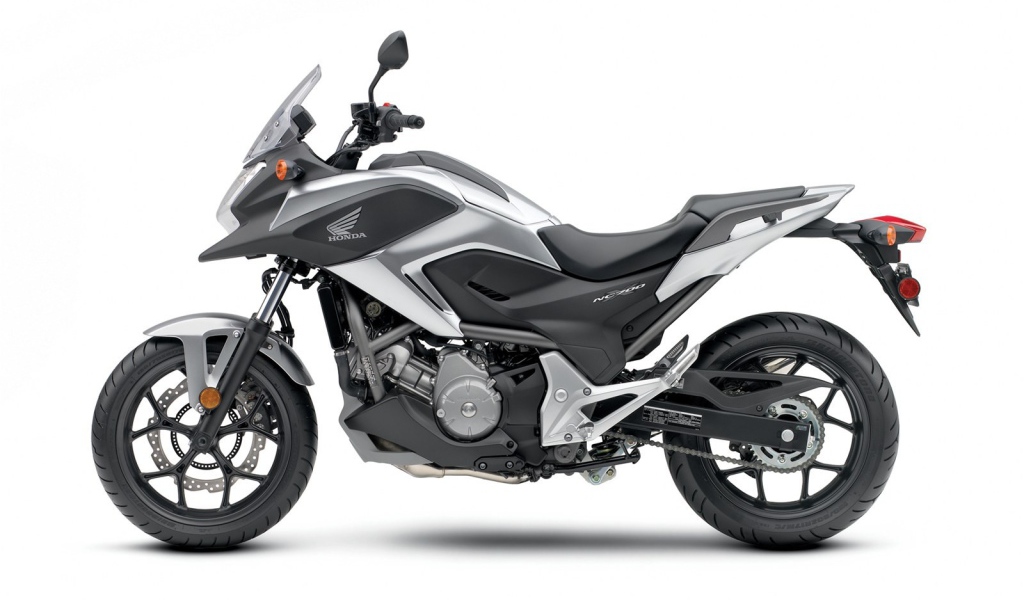 Новый надежный мотоцикл Honda NC 700 X