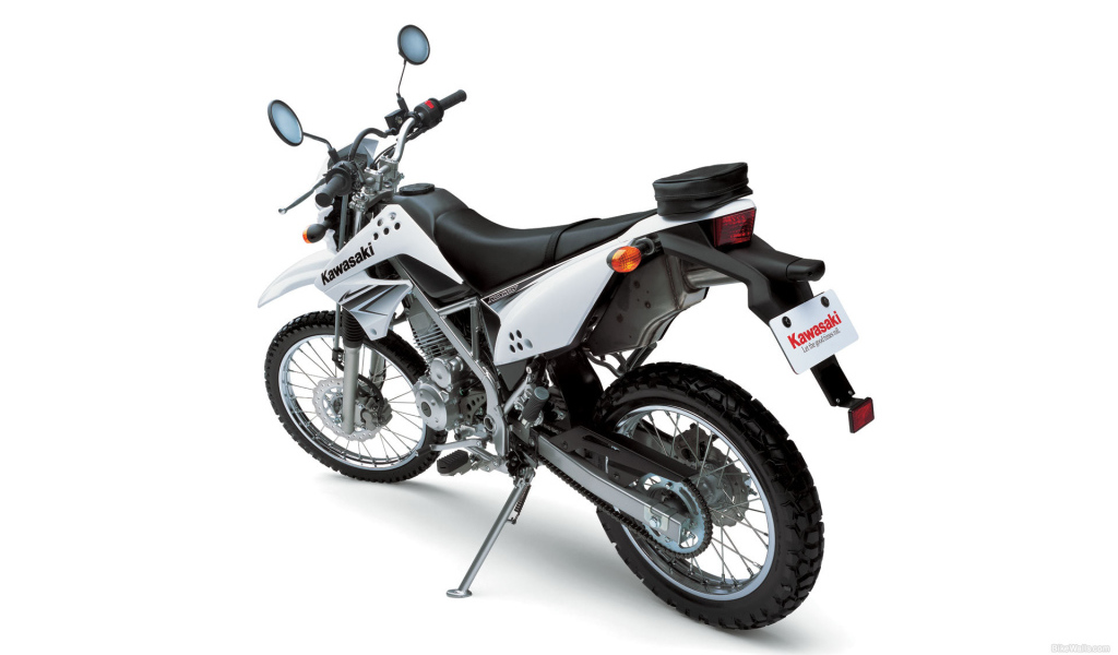 Новый надежный мотоцикл Kawasaki KLX 125