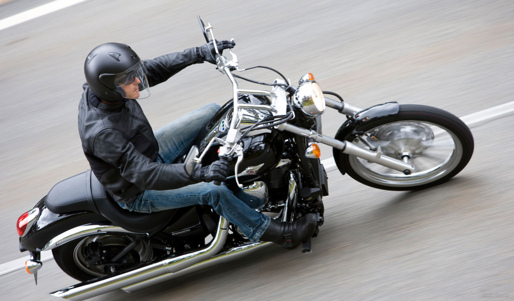 Новый надежный мотоцикл Kawasaki VN 900 Classic