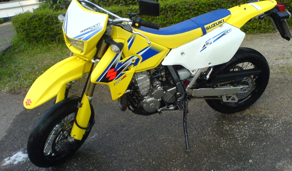 Популярный мотоцикл Suzuki  DR-Z 125