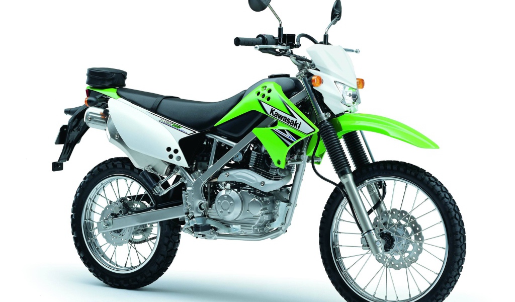 Популярный мотоцикл Suzuki DR 200 SE