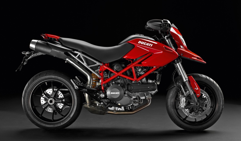 Популярный мотоцикл Ducati Hypermotard