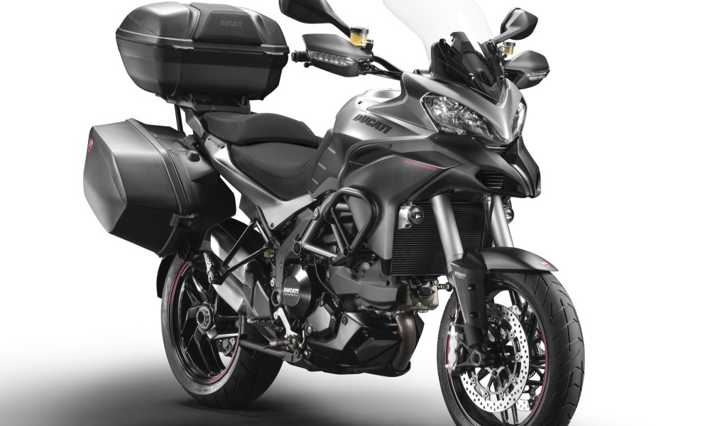 Популярный мотоцикл Ducati Multistrada 1200 S Granturismo