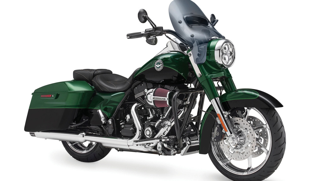 Популярный мотоцикл Harley-Davidson CVO Road King