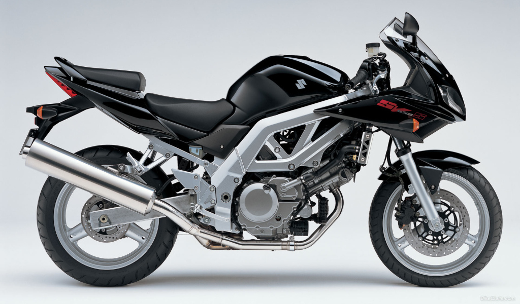 Популярный мотоцикл Suzuki SV 650 S0
