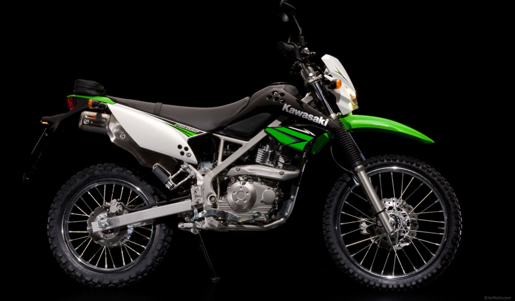 Надежный мотоцикл Kawasaki KLX 125