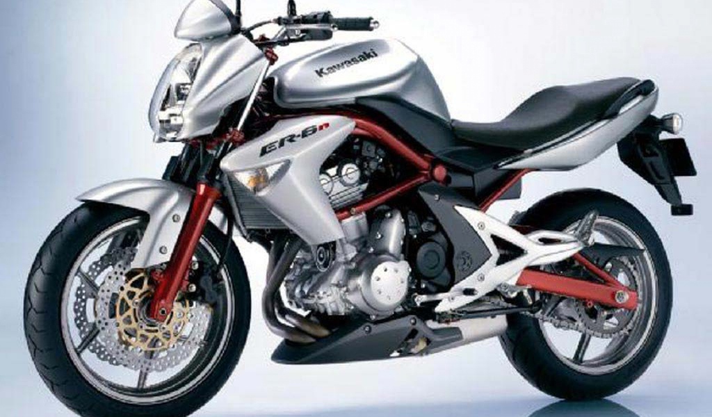 Надежный мотоцикл Kawasaki ER-6n