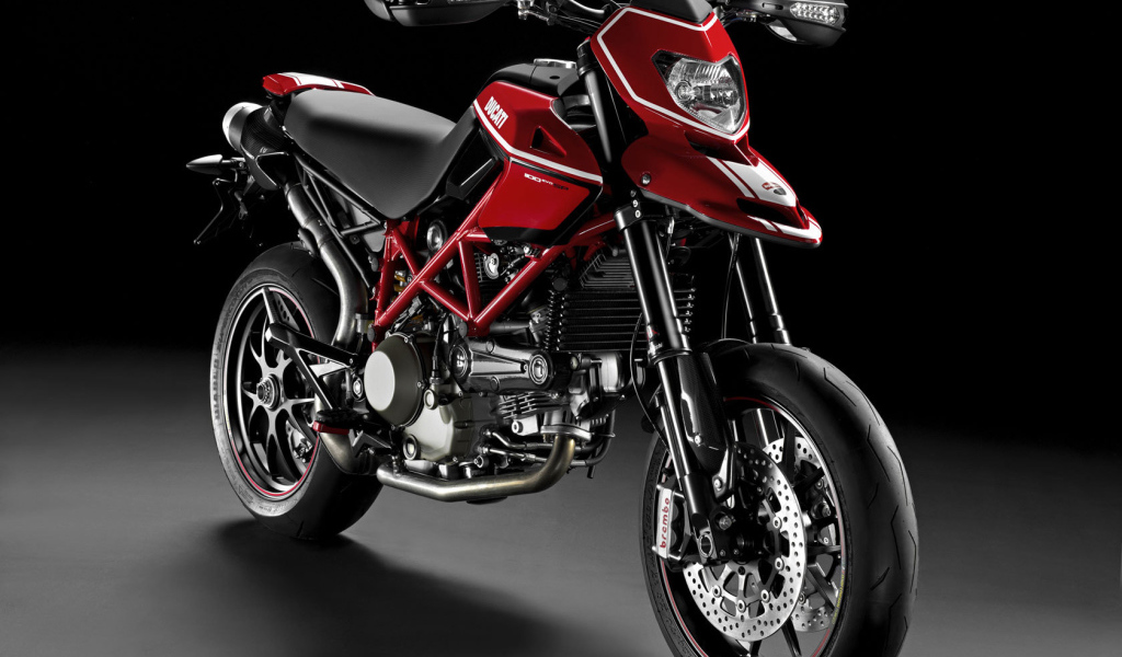 Надежный мотоцикл Ducati Hypermotard