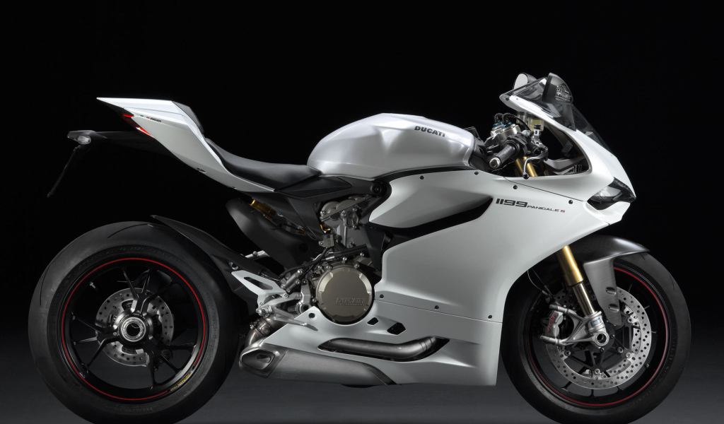 Надежный мотоцикл Ducati Superbike 1199 Panigale