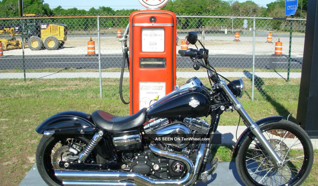 Надежный мотоцикл Harley-Davidson Dyna Switchback