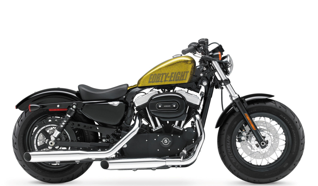 Надежный мотоцикл Harley-Davidson XL 1200X Sportster Forty-Eight