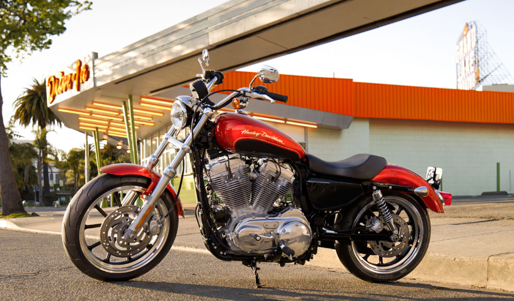 Тест-драйв мотоцикла Harley-Davidson XL 883L Sportster