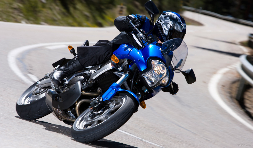 Тест-драйв мотоцикла Kawasaki Versys