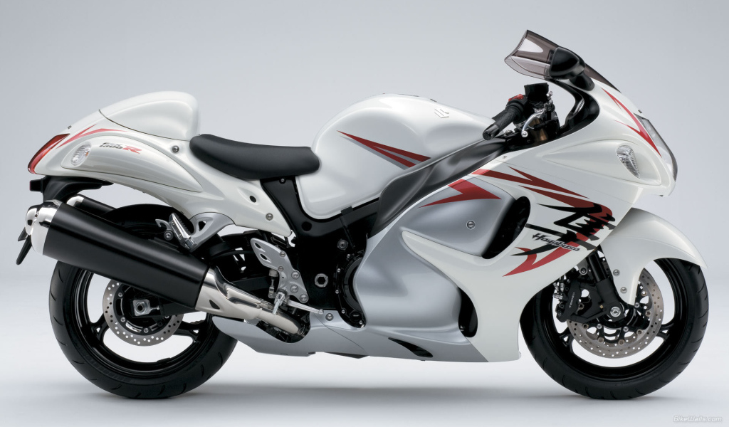 Тест-драйв мотоцикла Suzuki  GSX 1300 R