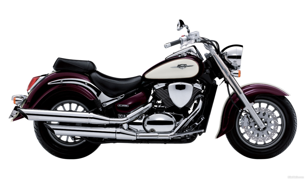 Тест-драйв мотоцикла Suzuki Intruder C800C