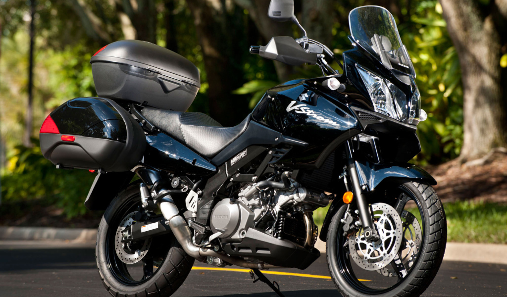 Тест-драйв мотоцикла Suzuki V-Storm 1000  DL