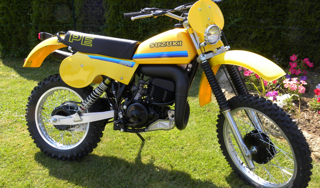 Мотоцикл Suzuki модели  DR-Z 125