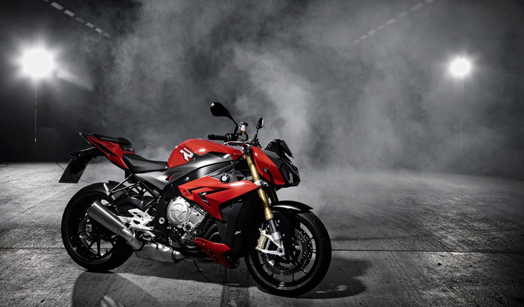 Мотоцикл BMW s1000r 2014 год