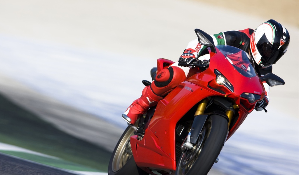 Гоночный мотоцикл Ducati 1198