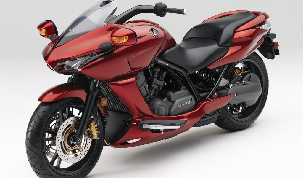 Красный мотоцикл Honda DN 01