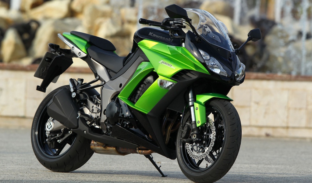 Зеленый Kawasaki z1000sx