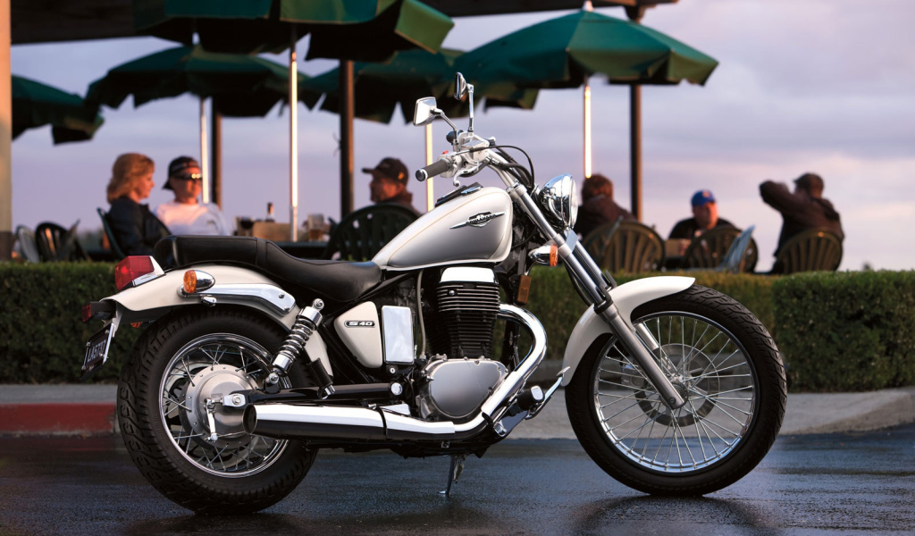 Новый мотоцикл Suzuki Boulevard S 40