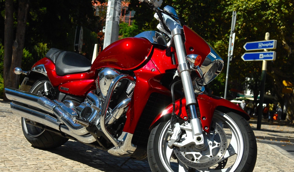 Надежный мотоцикл Suzuki Boulevard S 40