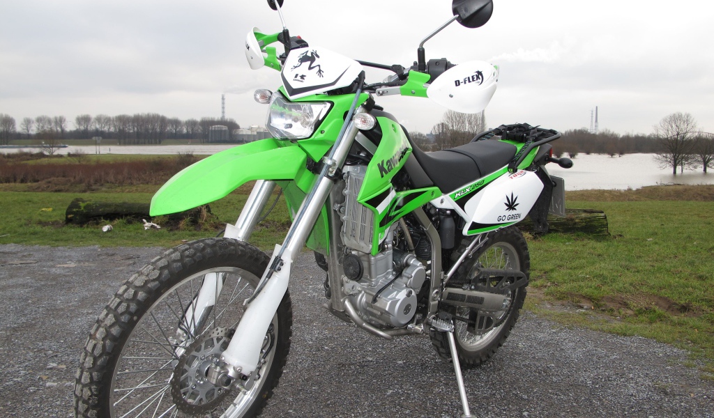 Невероятный мотоцикл Kawasaki KLX 250