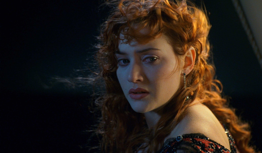 Взволнованная Роуз из фильма Титаник