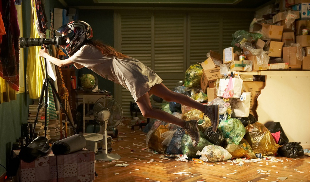 Летающая девушка