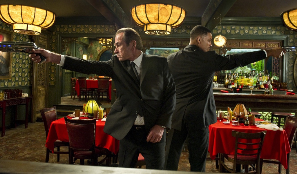 Люди в черном 3