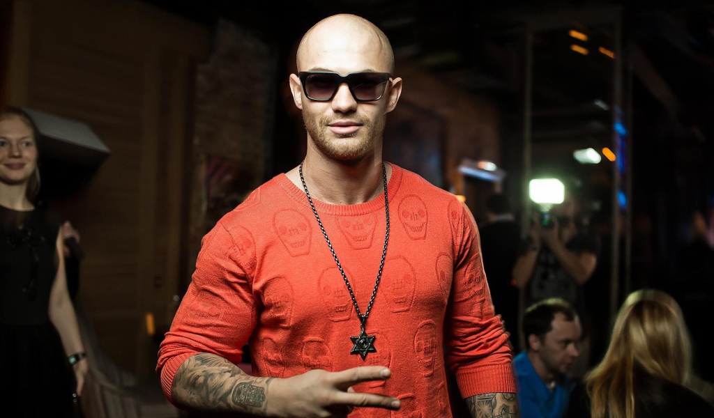 Егор Крид постригся