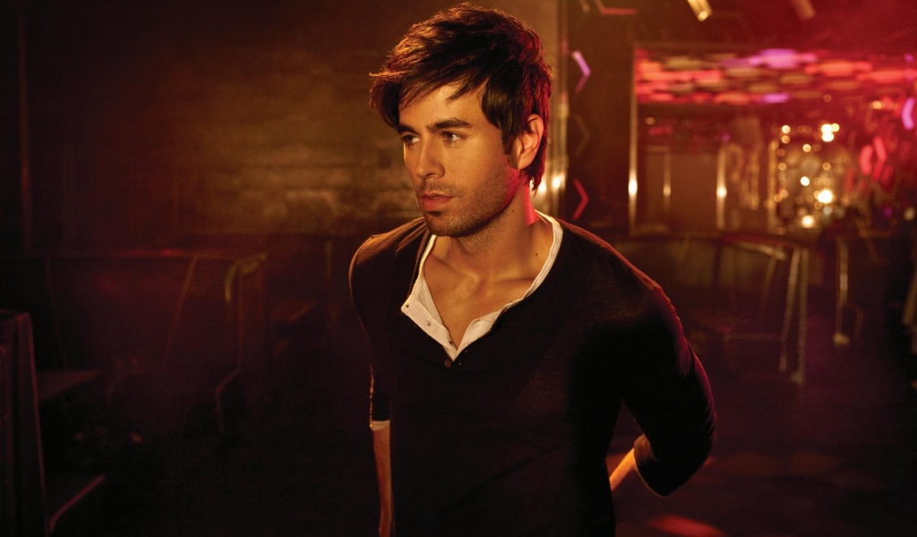 Энрике Иглесиас кадр из клипа