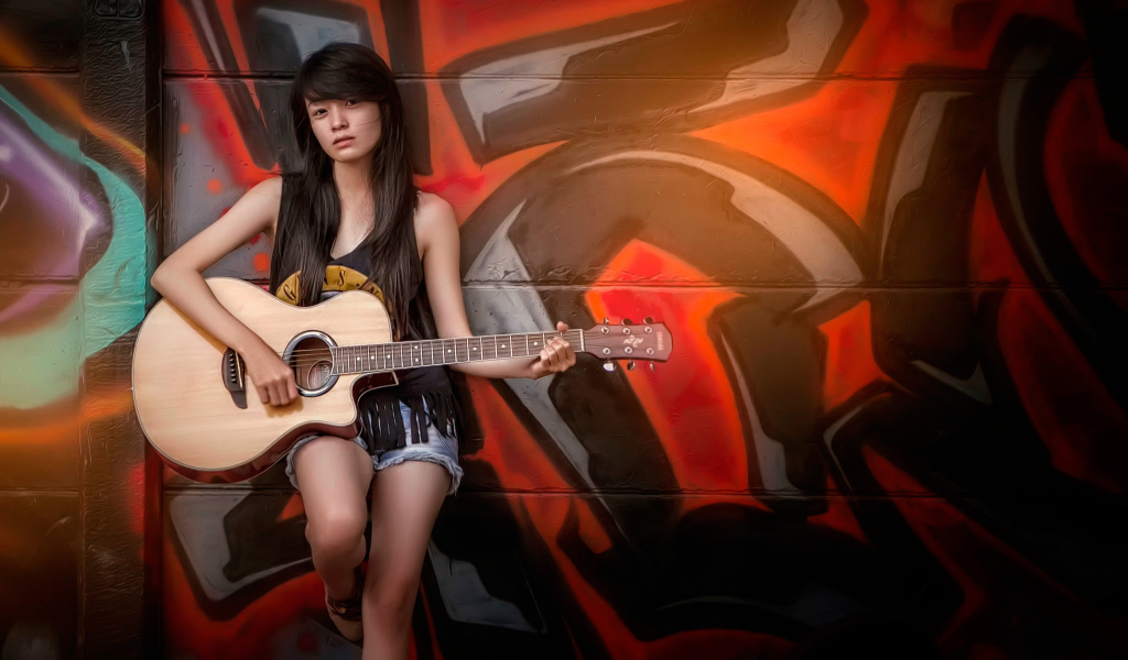 Японка с гитарой