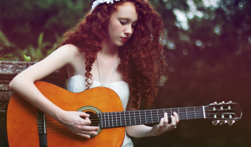 Pыжая бестия с гитарой